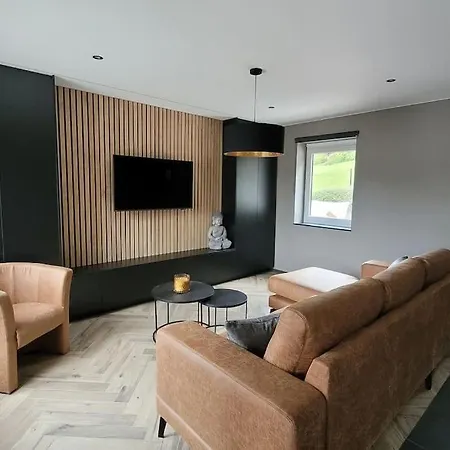 Maison T